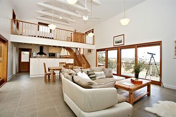 Bed & Breakfast Seascape Retreat 5*